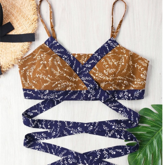 Zaful Tops - CLEARANCE!! adorable crop top